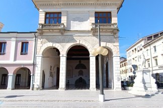 Loggia dei mercanti e loggia della Gran Guardia